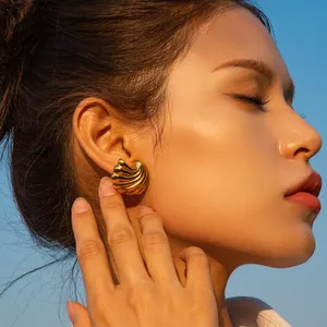 J&D Minimalist Gold Plated Stainless Steel Jewelry Earrings Water Wave Angel Wing Shape Shell Earrings