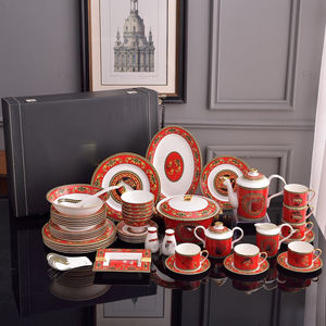 Red Philena Waal Manpinabig Brownit Gicheongsamstern European Luxurdollning Room Bone China Party con caja de regalo negra de lujo - Product Image 1