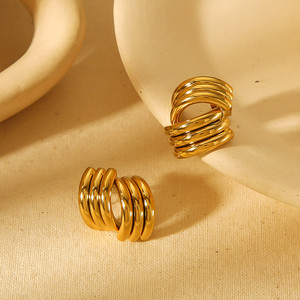 ต่างหูห่วงแบบซ้อนชั้น |   เครื่องประดับสเตนเลสสตีลชุบทอง 18K PVD กันน้ำ ป้องกันอาการแพ้ ทนทาน ดีไซน์โดดเด่นสำหรับผู้หญิงทันสมัย - Product Image 6