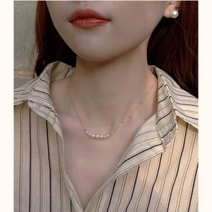 สร้อยคอไข่มุกน้ำจืดธรรมชาติชุบทอง 14K ดีไซน์เรียบง่าย สไตล์เรียบหรู สร้อยคอแบบคล้องไหปลาร้า - Product Image 2