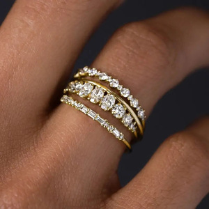 Set di Anelli Impilabili in Zirconia, Elegante Gioiello da Dito per Donna, Uso Quotidiano - Product Image 5