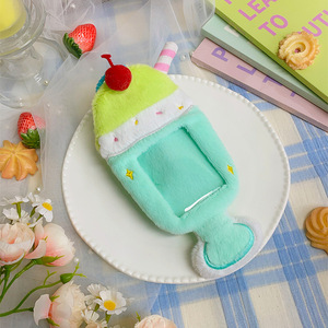 Porte-cartes en peluche douce en forme de maison Milkshake, mignon et kawaii, avec décor cerise, pochette photo en tissu moelleux, protège-carte d'identité et de bus, porte-clés - Product Image 3