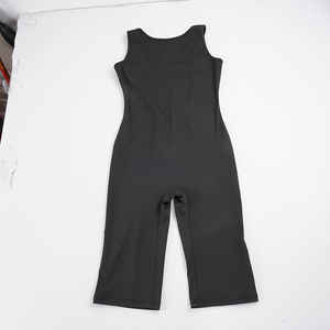 Pantalones de yoga minimalistas europeos y americanos de color liso con espalda descubierta y corte ajustado, estilo informal para fitness, de 7/8 de longitud, para mujer. - Product Image 6