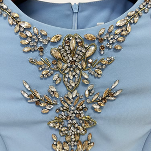 Elegante Abito Lungo Azzurro per Occasioni Speciali, Lussuoso con Perline e Strass Dorati sul Collo, Maniche Lunghe, Vestito <span class=keywords><strong>da</strong></span> Sera Formale - Product Image 6