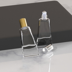 Flacons roll-on carrés transparents <span class=keywords><strong>de</strong></span> 10 ml avec bouchon doré, rouleau en métal, matériau en verre, bille <span class=keywords><strong>de</strong></span> roulement, huile essentielle, flacon roll-on transparent - Product Image 4