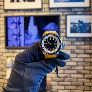 Colorful Diver Style Men Watch – Rainbow Markers, Rotating Bezel, Rubber Strap, <b>Automatic</b> Sports Timepiece - Product Image 4