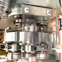 Machine automatique de remplissage et de scellage de canettes en aluminium à haute fréquence, à économie d'énergie, pour boissons gazeuses et bières