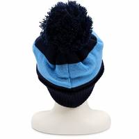 Toque tricotée bicolore marine-bleu ciel personnalisée avec badge circulaire en relief et pompon pour paniers-cadeaux de marque de club