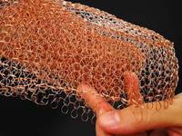 Maille de cuivre tricotée de type ginning à fils multiples et ronds