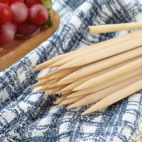 Brochettes en bambou écologiques jetables antiadhésives résistantes à la chaleur pour barbecues au charbon de bois en extérieur