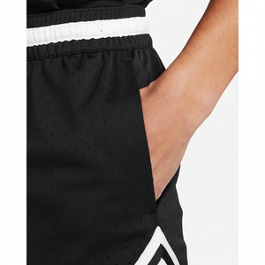 Pantalones cortos de malla para hombre con logotipo personalizado de alta calidad, pantalones cortos deportivos de verano de doble capa para gimnasio con bolsillo, pantalones cortos deportivos de poliéster sólido - Product Image 1