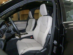 <span class=keywords><strong>XC90</strong></span> PHEV 2026 : Batterie de 18,831 kWh, autonomie totale de 1329 km et 303 ch, SUV électrique de luxe à transmission intégrale - Product Image 4