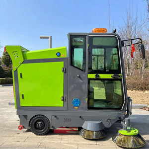 Balayeuse électrique essentielle pour les sites touristiques afin de maintenir les zones de visite esthétiques. Transport spécial / Véhicule électrique - Product Image 1