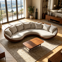 Italienisches Designer Gebogenes Stoffsofa Mid-Century Modern Walnussholz-Basis Anpassbare Leinen-Polsterung für Zuhause & Hotellobby