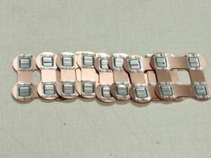 WELLGO Verkupfertes Nickelblech Batterieverbinder 0,3 mm Dicke Kupfer 21700 21,4 mm Mittelabstand 2*2P Kupfersammelschienen - Product Image 3