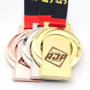 Medallas al por Mayor con Diseño Gratuito para Lucha Libre en EAU Oriente Medio, Personalizadas en 3D de Aleación de Zinc y Metal Dorado con Cinta para Deportes como BJJ y Boxeo - Product Image 4