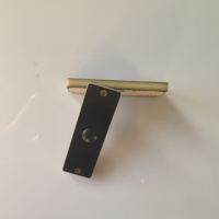 Étiquettes RFID UHF anti-métal 36*12mm IP68 à coller sur circuit imprimé 860-960MHz EPC Class1 Gen2 étanches TECHRFID pour la gestion des actifs (vente en gros)