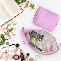 Petite pochette de rangement matelassée mignonne en polyester violet matelassé à fermeture ouverte pour femmes
