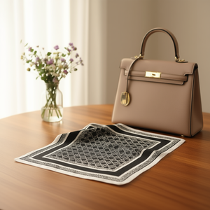 Foulard Quadrato 70x70Cm 38G con Motivo a Quadretti, Piccolo Fazzoletto da Donna, Accessorio di Moda - Product Image 2