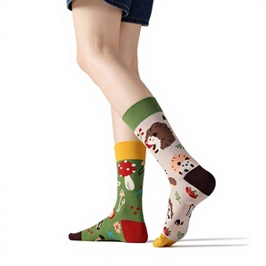 Producto Original Nuevo, Calcetines AB para Hombre y Mujer, de Algodón Peinado, Transpirables, Estilo Urbano Hip-Hop, Deportivos, Asimétricos - Product Image 1