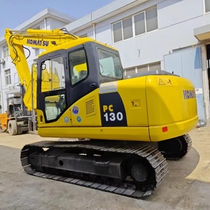 Presque neuf, moteur puissant, excavatrice hydraulique sur chenilles Komatsu PC130 d'occasion de 13 tonnes pour projets de construction. - Product Image 1
