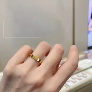 แหวนสลัก<span class=keywords><strong>มังกร</strong></span><span class=keywords><strong>ทอง</strong></span>18K และปลาขนาดเล็กกลมประกายสแตนเลสสไตล์คลาสสิกสำหรับงานแต่งงานของผู้หญิง - Product Image 4