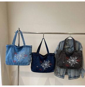 Halloween Estilo Escuro Retro Personalizado Bordado Aranha <span class=keywords><strong>Web</strong></span> Mulheres Shopping Bag Casual Grande Capacidade Diária Denim Shoulder Bag - Product Image 2