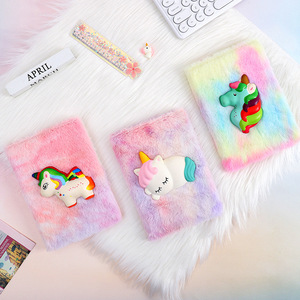 Carnet de notes en peluche à rebond lent, en cuir cousu, motif dessin animé mignon pour étudiants, idéal pour la décompression et <span class=keywords><strong>l</strong></span>'utilisation scolaire sur <span class=keywords><strong>Amazon</strong></span> - Product Image 2