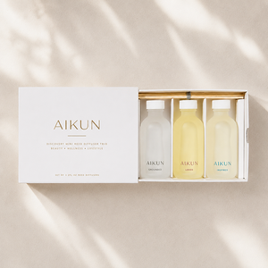 ชุดกล่องของขวัญขวดน้ำหอมกระจายกลิ่นแบบมินิ 3 ขวด ยี่ห้อ Aikun รุ่น White Frosted Glass แบบกำหนดเอง พร้อมก้านไม้หอมธรรมชาติสำหรับพกพา - Product Image 1