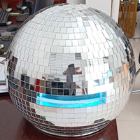 Casque réfléchissant en verre miroir pour boîte de nuit, accessoires de scène de fête, performance de célébrité d'Internet, couvre-visage, couvre-chef brillant, Chine