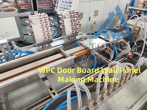 Topway Composiet PVC WPC Schutting Terras Bekleding Wandpaneel Machines WPC Wandpaneel Productiemachine - Product Image 6