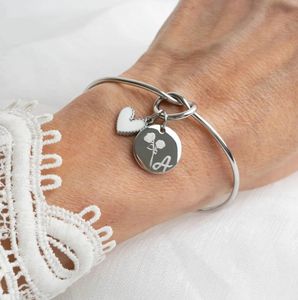Bijoux fantaisie Bracelets en acier inoxydable 316L <span class=keywords><strong>Bracelet</strong></span> personnalisé avec prénom <span class=keywords><strong>Bracelet</strong></span> à nœud pour la famille ou les amis - Product Image 4