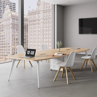 Ensemble de table et de chaises de conférence pour mobilier de bureau, taille compacte pour les opérateurs d'espaces de coworking