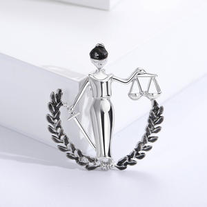 Broche Balance en alliage de luxe pour femmes avocats pour les décorations de fête de mariage et de fiançailles également idéale comme cadeau pour enfants - Product Image 4