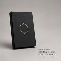 Boîte cadeau parfum personnalisée en forme de livre avec couvercle rabattable, emballage rigide en carton avec insert pour flacon de 10 ml et 15 ml, vente en gros