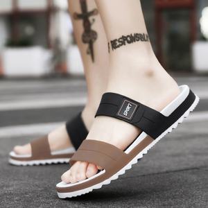 Vente en gros <span class=keywords><strong>de</strong></span> sandales d'été en peluche EVA décontractées pour homme, sandales <span class=keywords><strong>de</strong></span> toboggans d'intérieur et d'extérieur, pantoufles <span class=keywords><strong>de</strong></span> plage et <span class=keywords><strong>de</strong></span> sport pour homme - Product Image 6