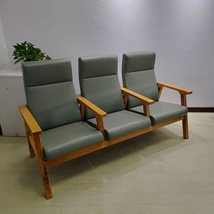 Sillas de sala de espera del Hospital Ke Ming KM-DHS06 con reposabrazos de madera y cojines de esponja gruesa para uso en hoteles y hospitales - Product Image 3