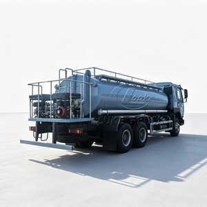 Camion-citerne de transport de produits chimiques sur mesure 20000L-30000L pour le transport de liquides spéciaux, camion-citerne de ravitaillement à vendre - Product Image 1