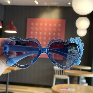 Gafas de Sol en Forma de Corazón para Niños, Resistentes a los Rayos UV, con Decoración de Flores Pequeñas, Nuevas Gafas de Sol Infantiles - Product Image 6