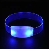 Décoration de fête TPU plat fibre optique diverses couleurs Led Bracelet LED clignotant Bracelet Led Bracelet