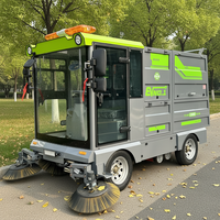 Camion balayeuse électrique autoportée de 5 mètres cubes avec compacteur, machine combinée balayeuse et laveuse de sols pour le nettoyage des routes