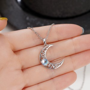 Collana con Ciondolo Sole e Luna per Coppie, Catena con Luna Crescente, Gioiello Regalo Romantico - Product Image 3