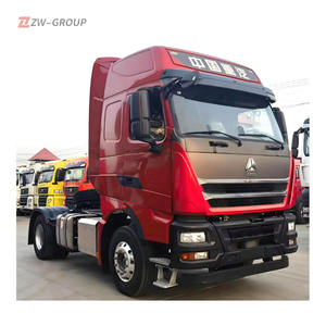 Tête de tracteur Offre Spéciale <span class=keywords><strong>Sinotruk</strong></span> Howo <span class=keywords><strong>T7H</strong></span> 420 <span class=keywords><strong>540</strong></span> hp camion GNC 6x4 10 roues tracteur camion Euro 5 norme d'émission diesel gauche - Product Image 4