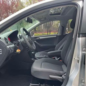 Voiture familiale berline Jetta <span class=keywords><strong>1</strong></span>.6L 25e anniversaire Premium Comfort, modèle 2016, d'occasion, <span class=keywords><strong>rare</strong></span> - Product Image 5