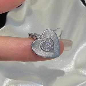 Pendentif en argent pur S925, cœur brossé, style vintage, micro-incrusté de motifs numériques, design de niche, bijoux légers - Product Image 4