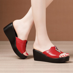 Xuanhui sandali estivi da spiaggia all'aperto antiscivolo scivoli neri di lusso <span class=keywords><strong>con</strong></span> tacco a <span class=keywords><strong>zeppa</strong></span> da donna - Product Image 5