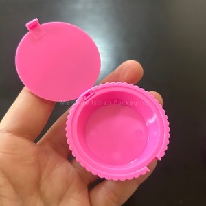 ตลับลิปบาล์มรูปคัพเค้ก ISMAN 6 กรัม แบบเปล่า น่ารัก ดีไซน์ครีมมี่ เหมาะสำหรับสาวๆ  บรรจุภัณฑ์ลิปสติกแฟนซี แรงบันดาลใจจากขนมหวาน - Product Image 3