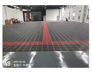Modern 40*40*2.5 Black PP <b>Plastic</b> Garage <b>Floor</b> Tiles Wear and Anti-Slip Easy Click Installation - Product Image 5