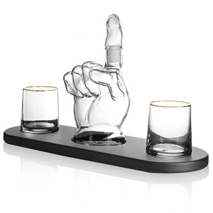 Nouveau design de <span class=keywords><strong>cadeau</strong></span> de luxe tactile personnalisé <span class=keywords><strong>ensemble</strong></span> de carafes à whisky avec index en verre unique - Product Image 3