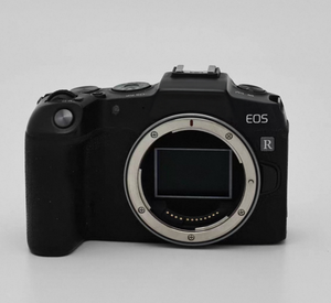 Una de las cámaras sin espejo de fotograma completo más ligeras, con un peso de solo 485 g, la EOS RP es una excelente cámara todo en uno para principiantes. - Product Image 1